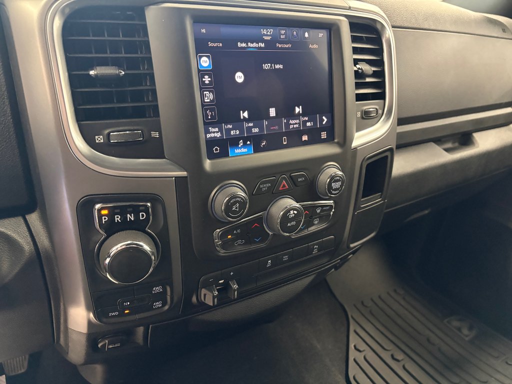 2022 Ram 1500 Classic Warlock in Paspébiac, Quebec - 14 - w1024h768px