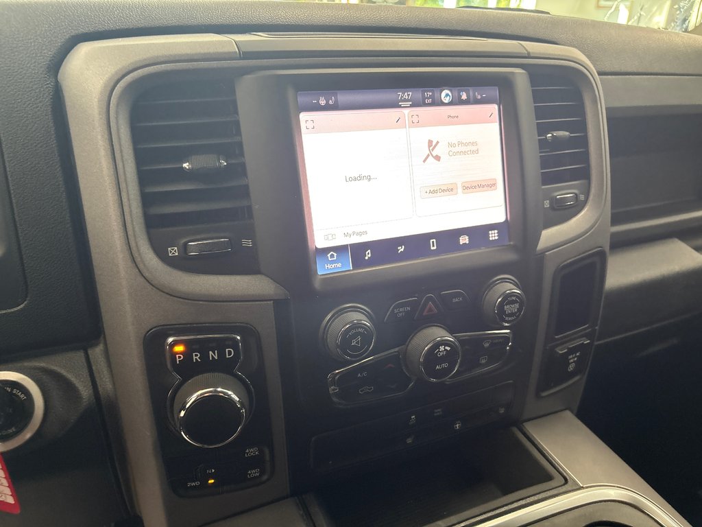 2022 Ram 1500 Classic Express in Paspébiac, Quebec - 15 - w1024h768px