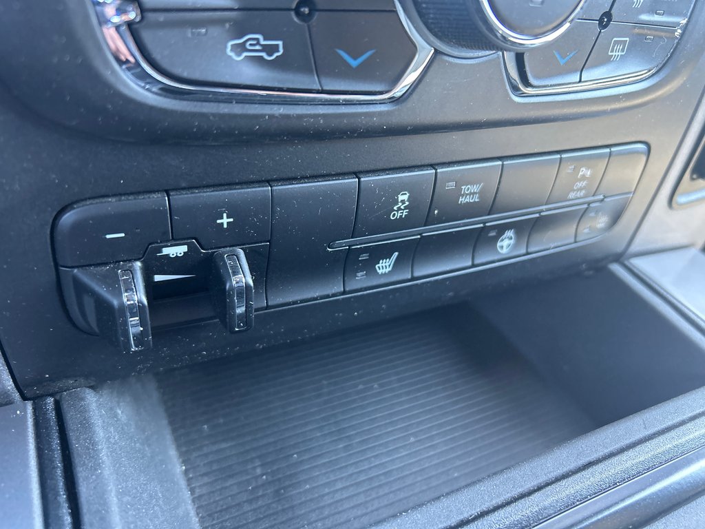 2023 Ram 1500 Classic Express in Chandler, Quebec - 19 - w1024h768px