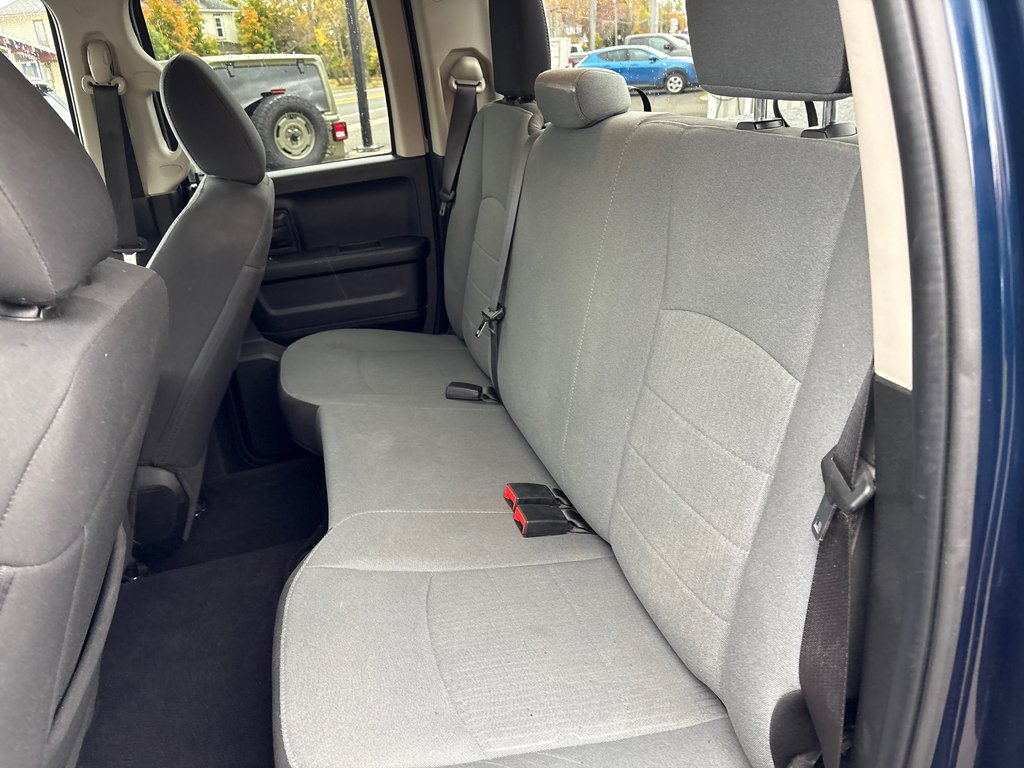Ram 1500 Classic Tradesman 2023 à Paspébiac, Québec - 10 - w1024h768px