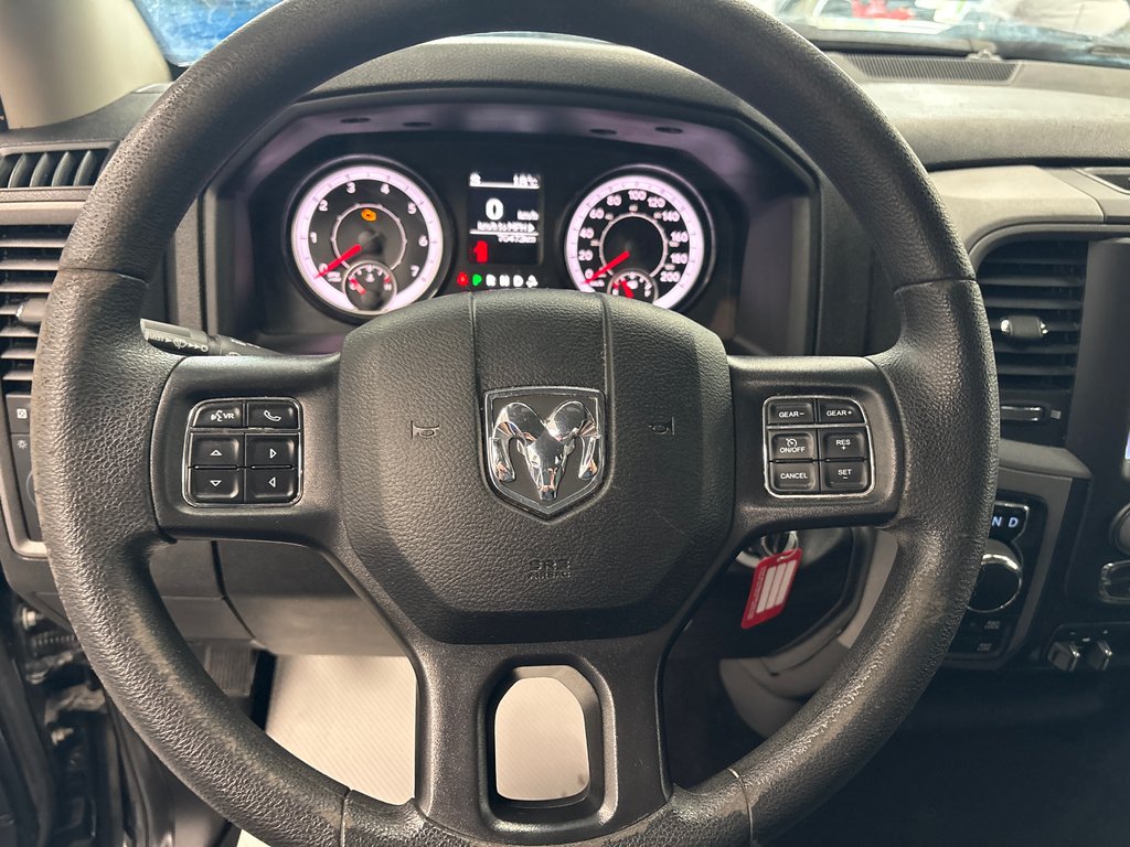 Ram 1500 Classic Express 2023 à Paspébiac, Québec - 14 - w1024h768px