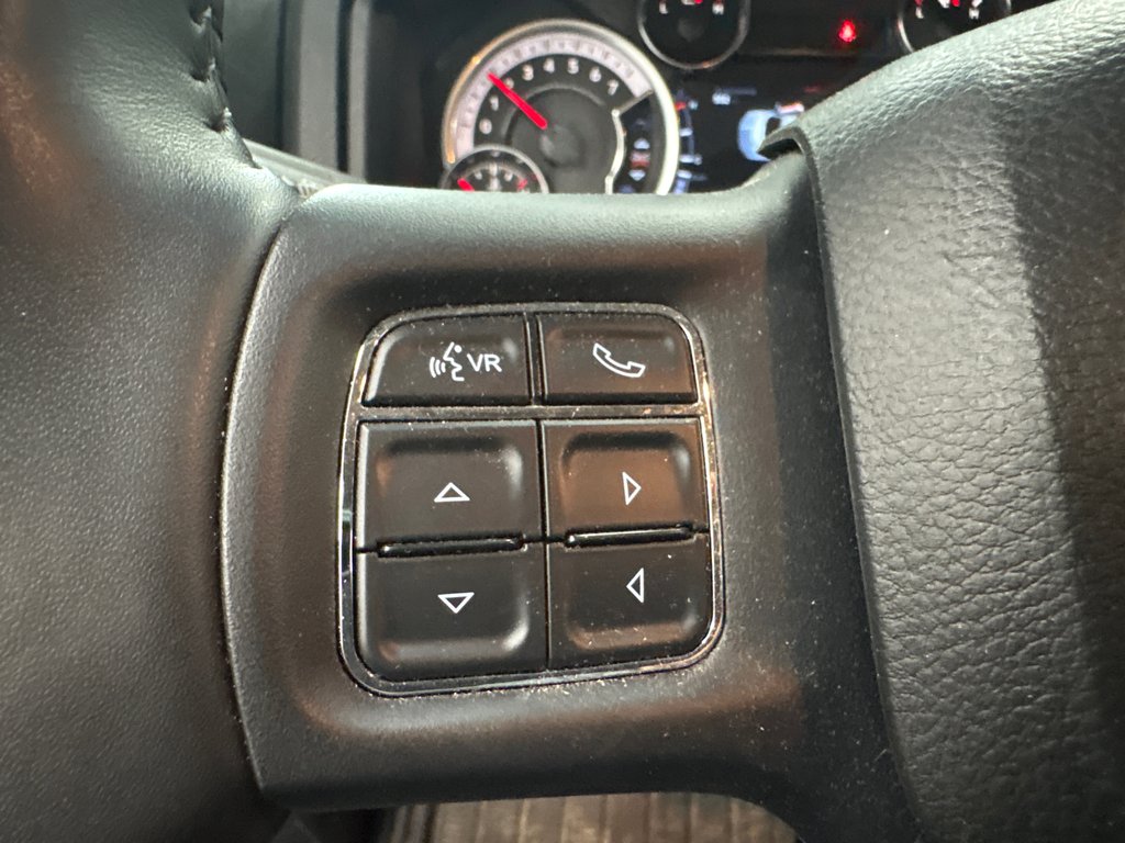 2023 Ram 1500 Classic Express in Paspébiac, Quebec - 17 - w1024h768px