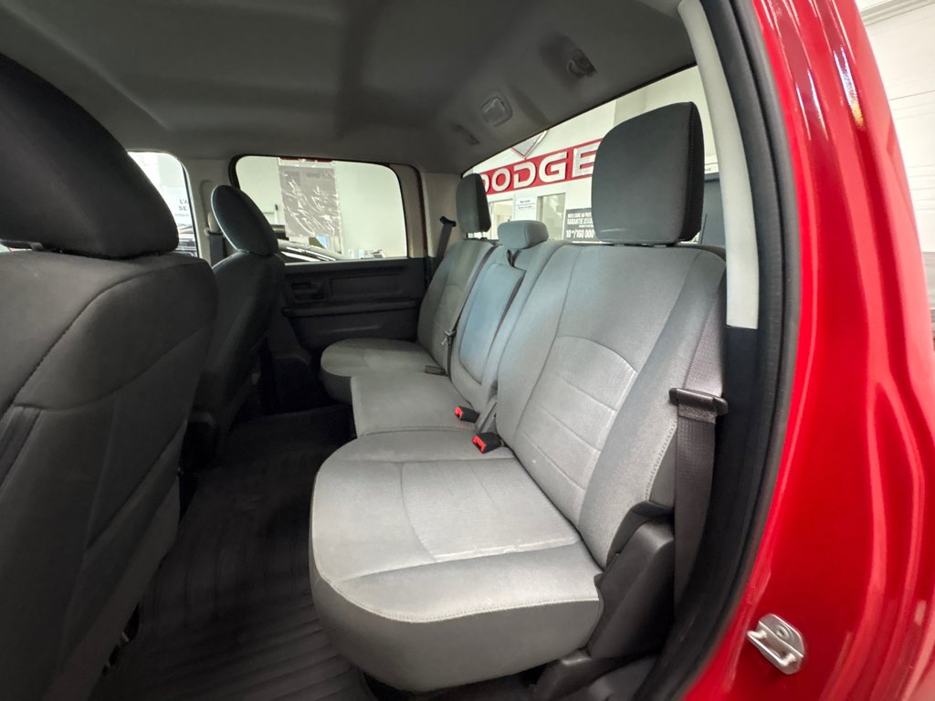 Ram 1500 Classic Express 2023 à Paspébiac, Québec - 9 - w1024h768px