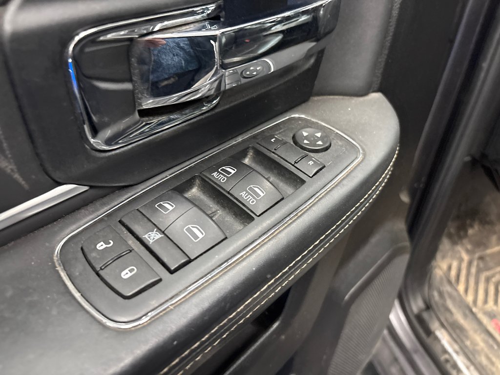 2016 Ram 1500 Limited in Paspébiac, Quebec - 10 - w1024h768px