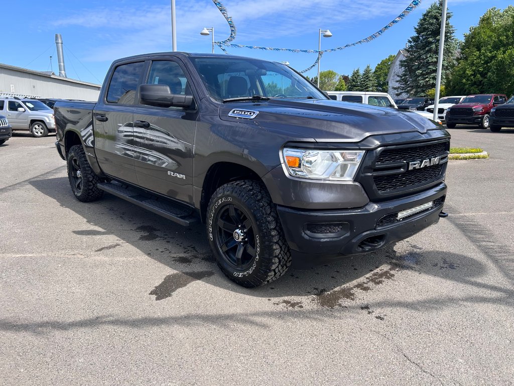 2021 Ram 1500 Tradesman in Chandler, Quebec - 3 - w1024h768px