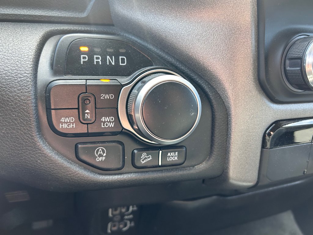 2021 Ram 1500 Tradesman in Chandler, Quebec - 14 - w1024h768px