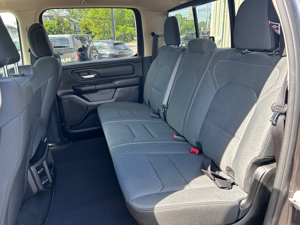 2021 Ram 1500 Tradesman in Chandler, Quebec - 9 - w1024h768px