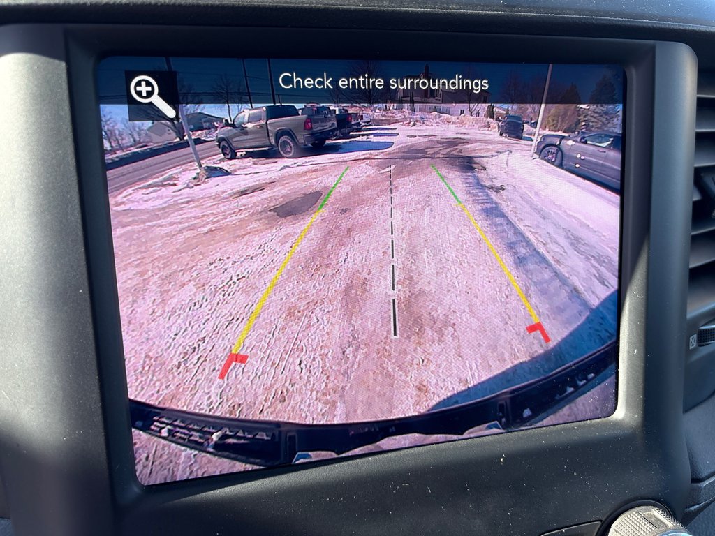 Ram 1500 Tradesman 2021 à Paspébiac, Québec - 12 - w1024h768px