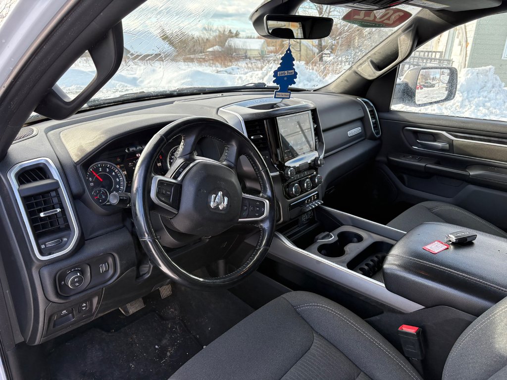 Ram 1500 Big Horn 2022 à Paspébiac, Québec - 18 - w1024h768px