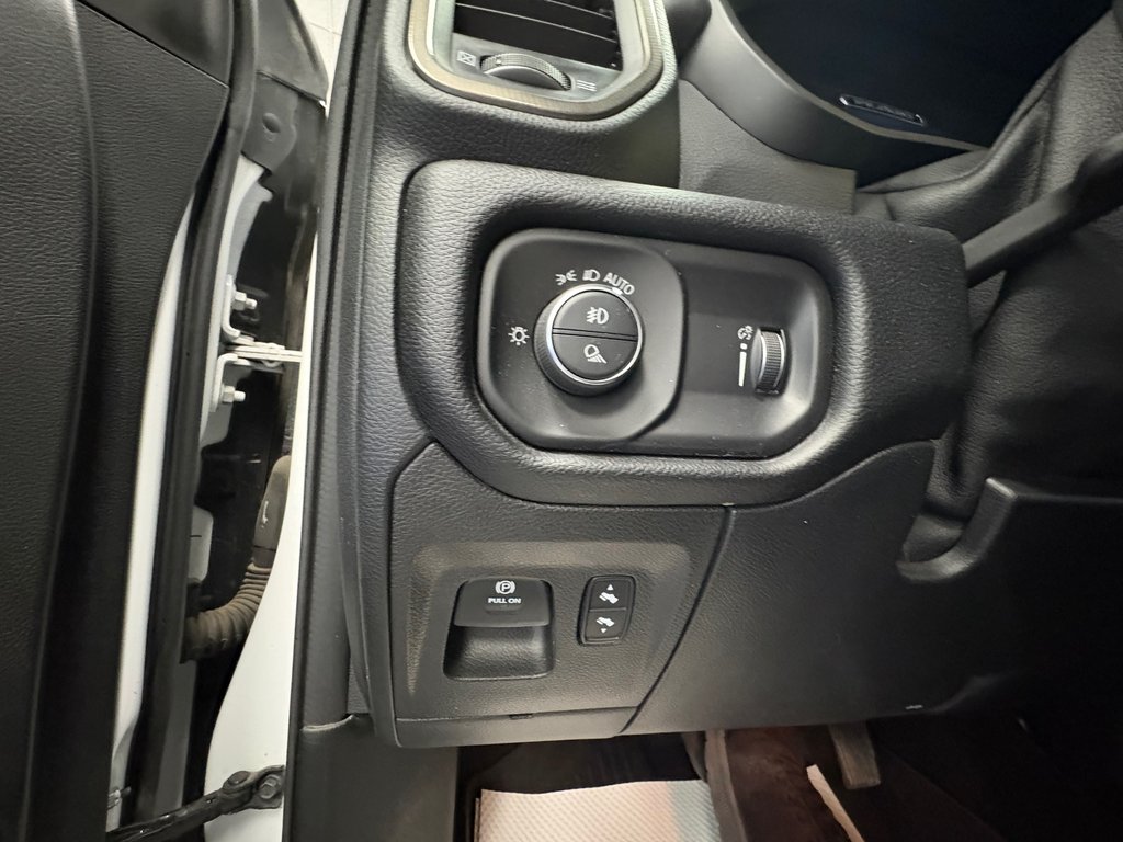 Ram 1500 Sport 2022 à Paspébiac, Québec - 25 - w1024h768px
