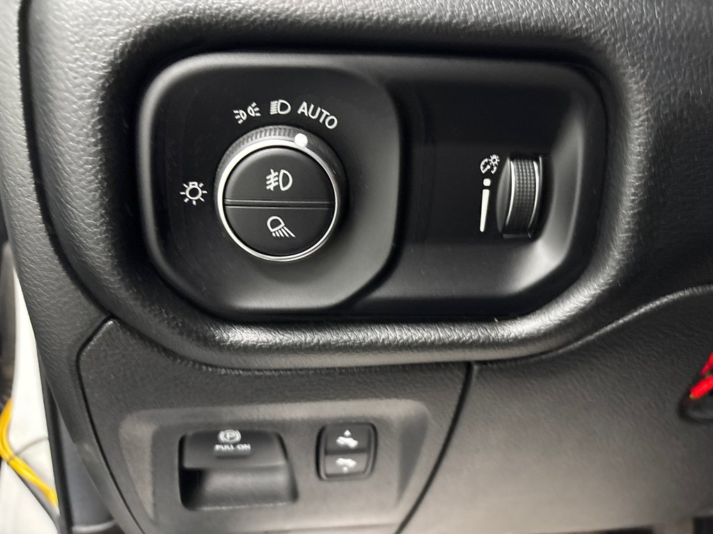 2022 Ram 1500 Sport in Paspébiac, Quebec - 21 - w1024h768px