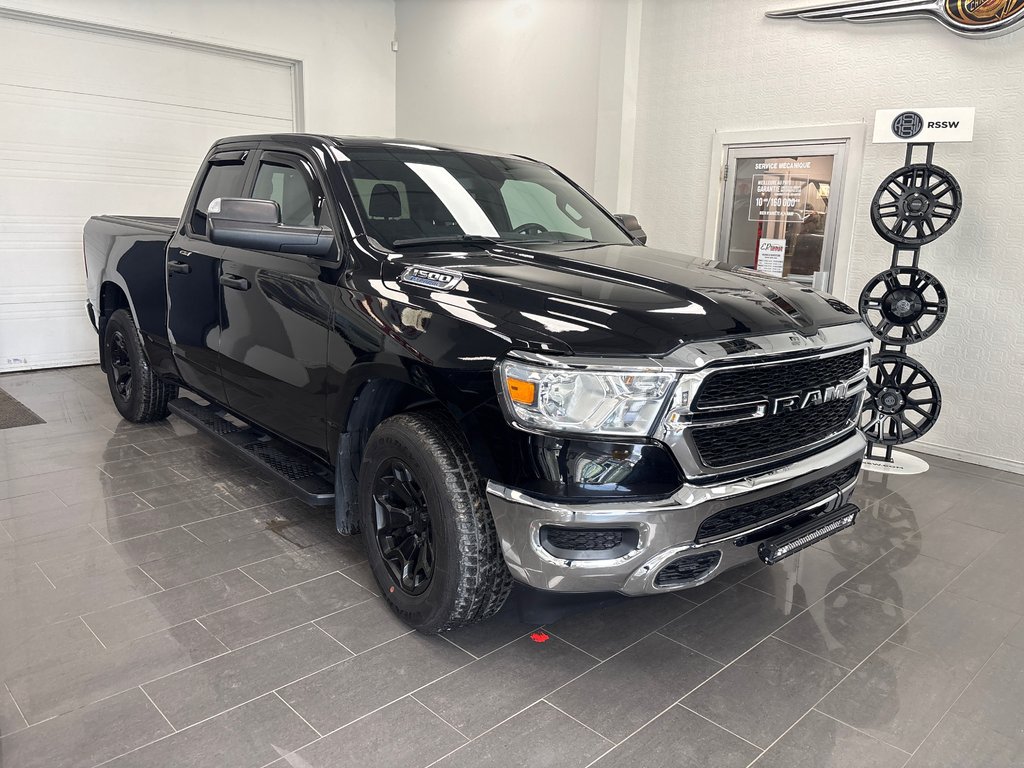 2023 Ram 1500 Tradesman in Paspébiac, Quebec - 3 - w1024h768px