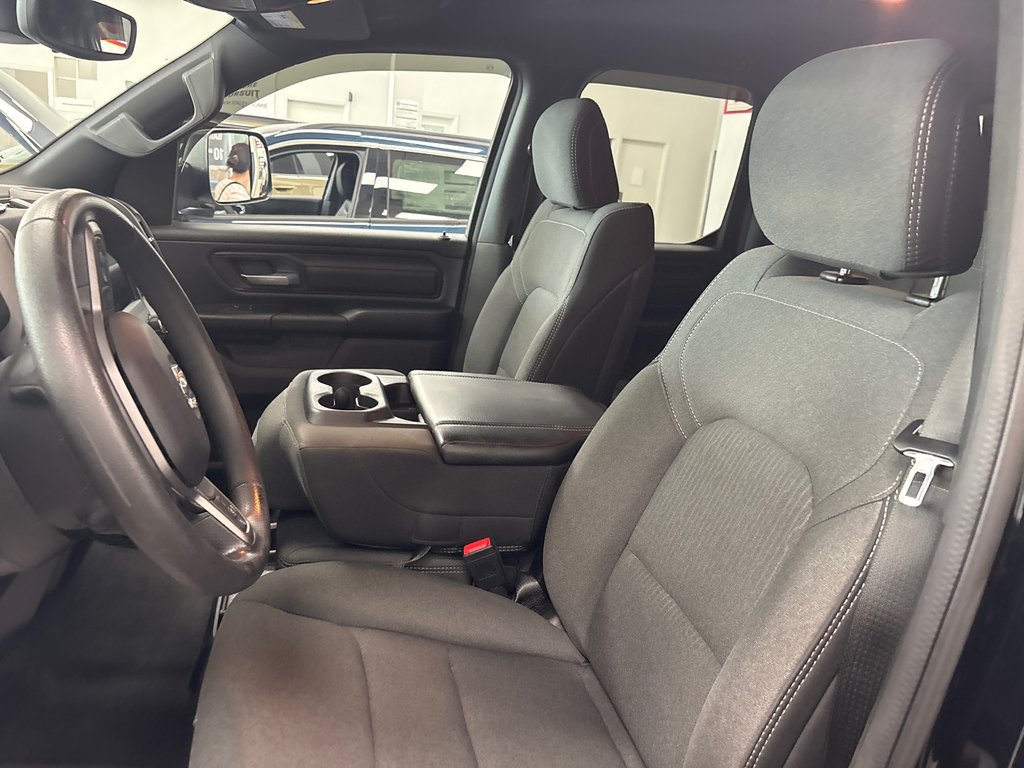 2023 Ram 1500 Tradesman in Paspébiac, Quebec - 12 - w1024h768px