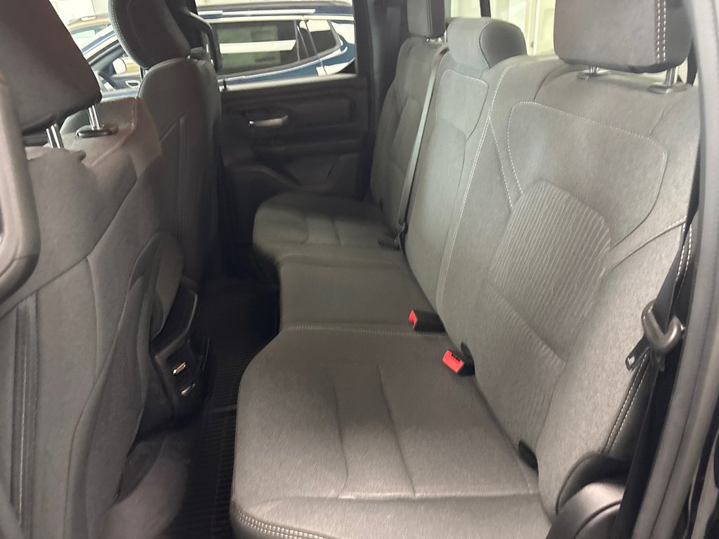2023 Ram 1500 Tradesman in Paspébiac, Quebec - 10 - w1024h768px