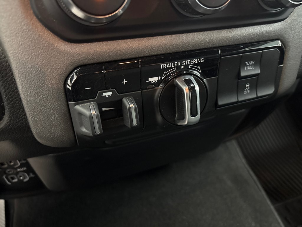 2023 Ram 1500 Tradesman in Paspébiac, Quebec - 15 - w1024h768px