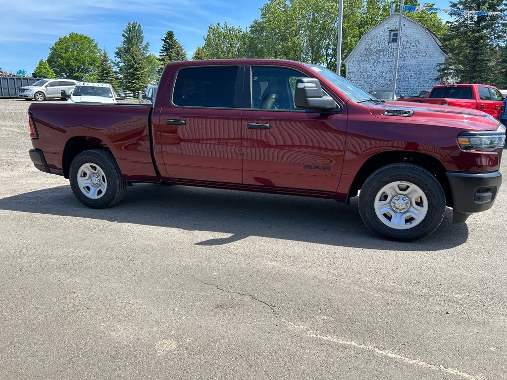 2025  1500 TRADESMAN in Paspébiac, Quebec - 4 - w1024h768px