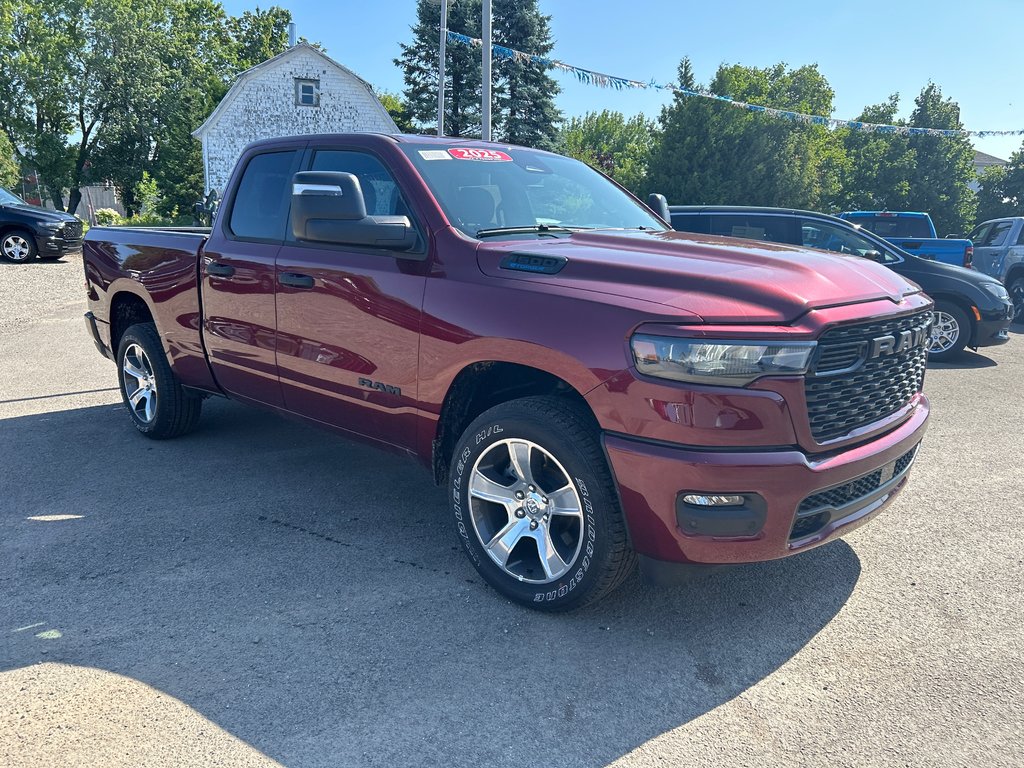 2025  1500 TRADESMAN in Paspébiac, Quebec - 3 - w1024h768px