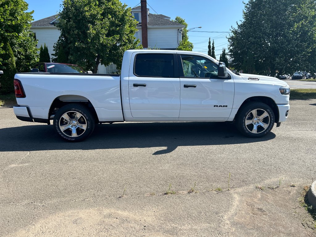 2025  1500 TRADESMAN in Paspébiac, Quebec - 4 - w1024h768px