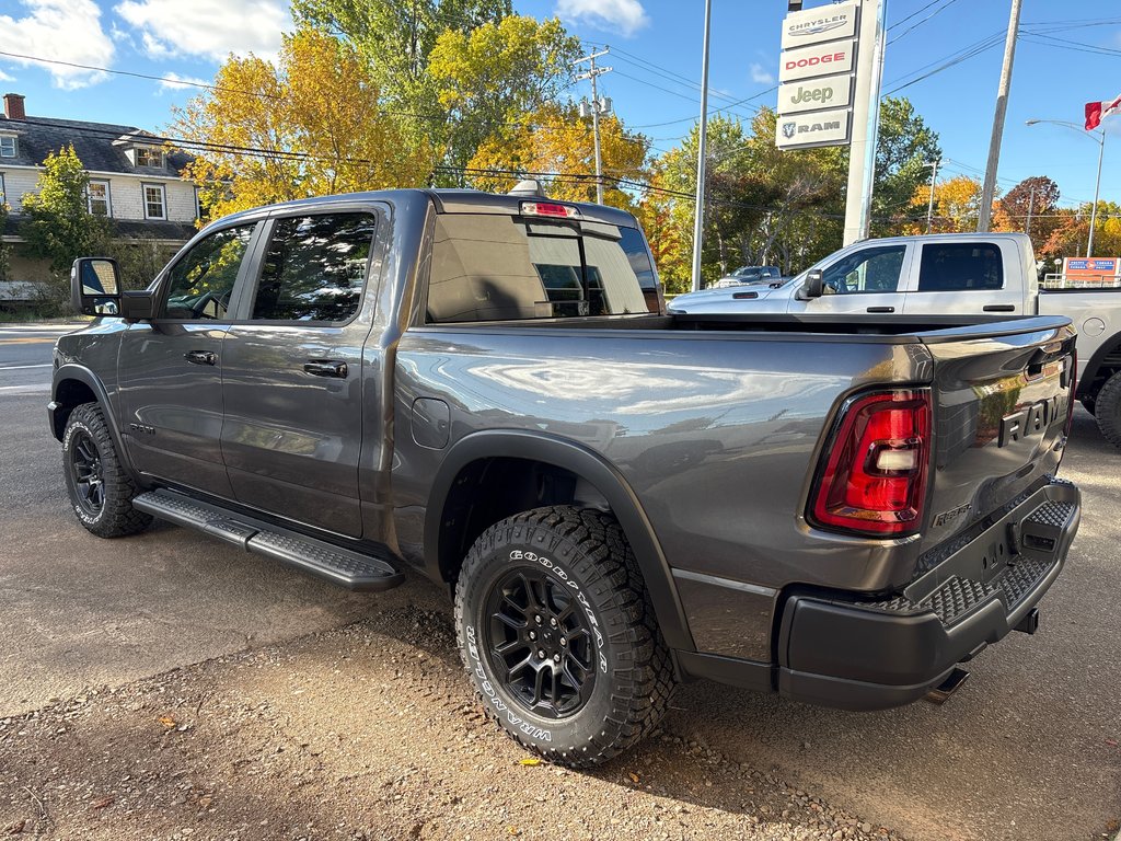 Ram 1500 REBEL 2026 à Paspébiac, Québec - 8 - w1024h768px