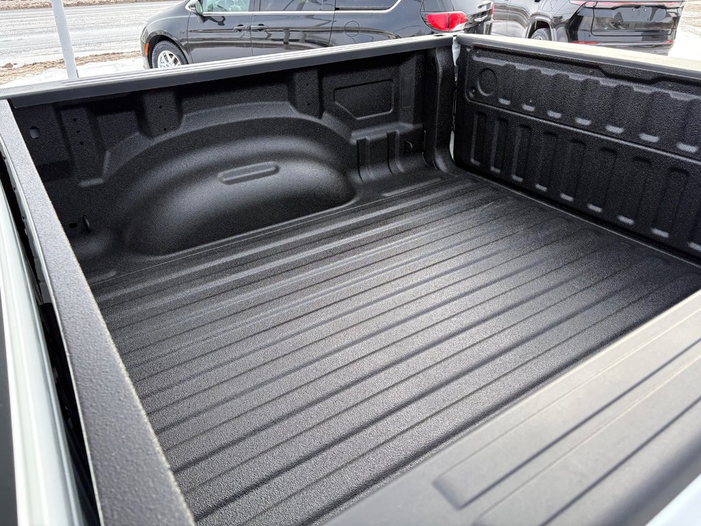 2026 Ram 1500 EXPRESS in Paspébiac, Quebec - 9 - w1024h768px