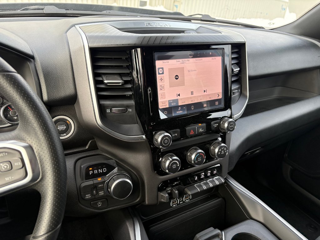 Ram 1500 EXPRESS 2026 à Paspébiac, Québec - 13 - w1024h768px