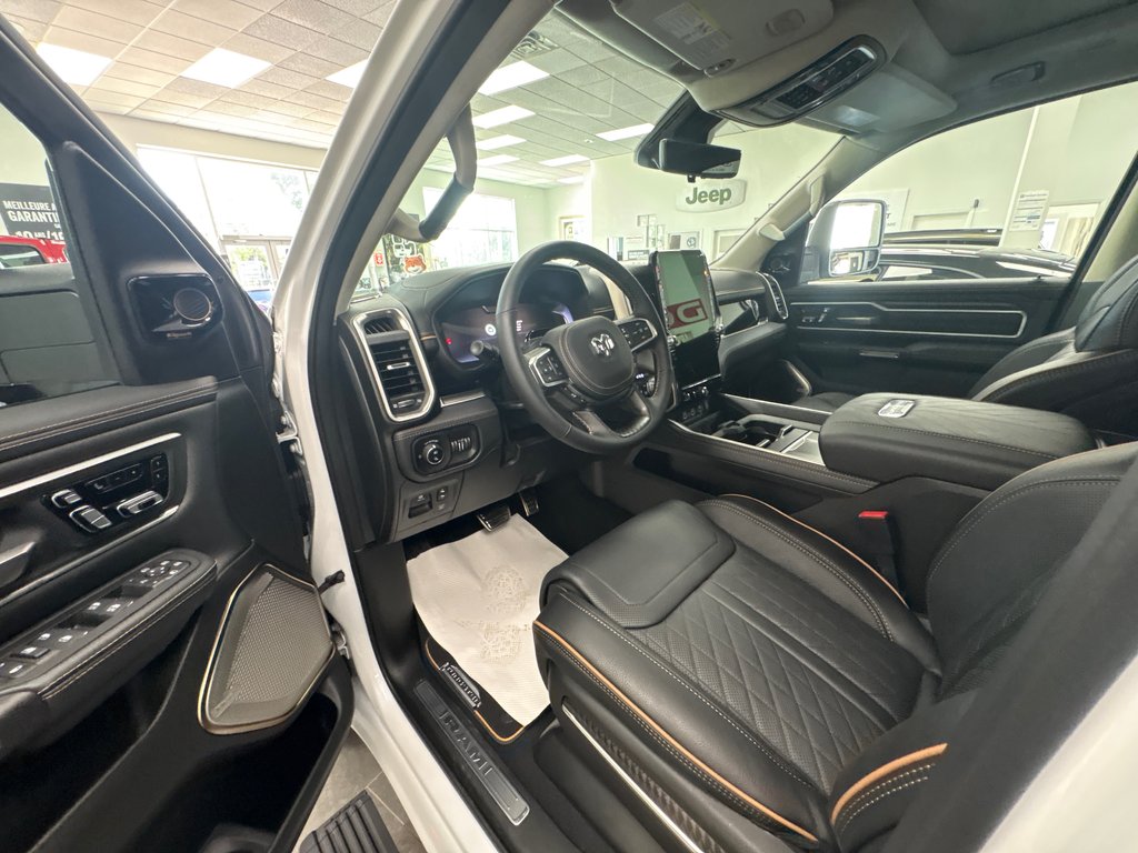 2026 Ram 1500 TUNGSTEN in Paspébiac, Quebec - 14 - w1024h768px