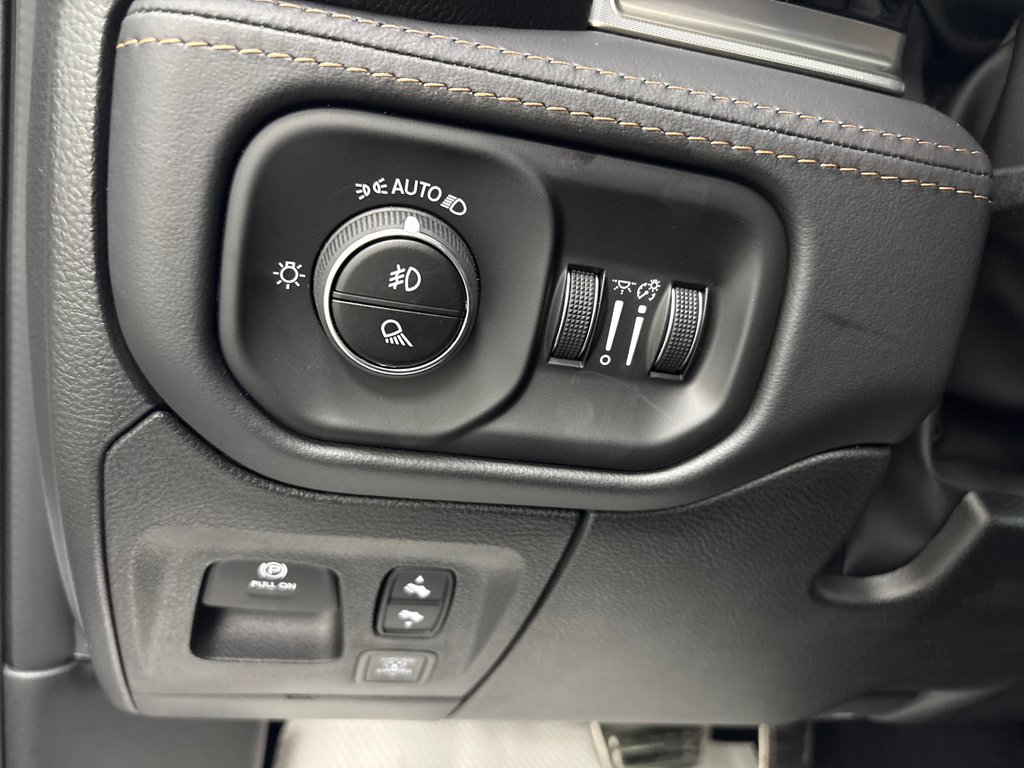 2026 Ram 1500 TUNGSTEN in Paspébiac, Quebec - 27 - w1024h768px