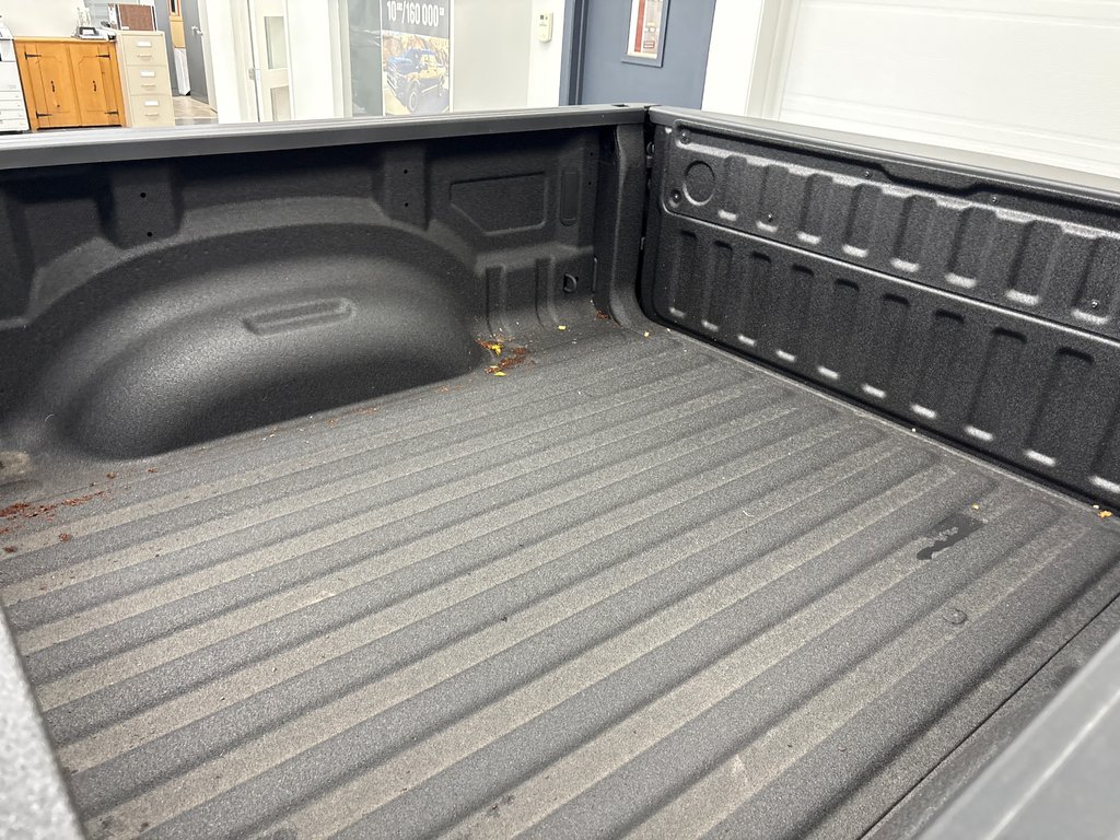 Ram 1500 BIG HORN 2026 à Paspébiac, Québec - 9 - w1024h768px