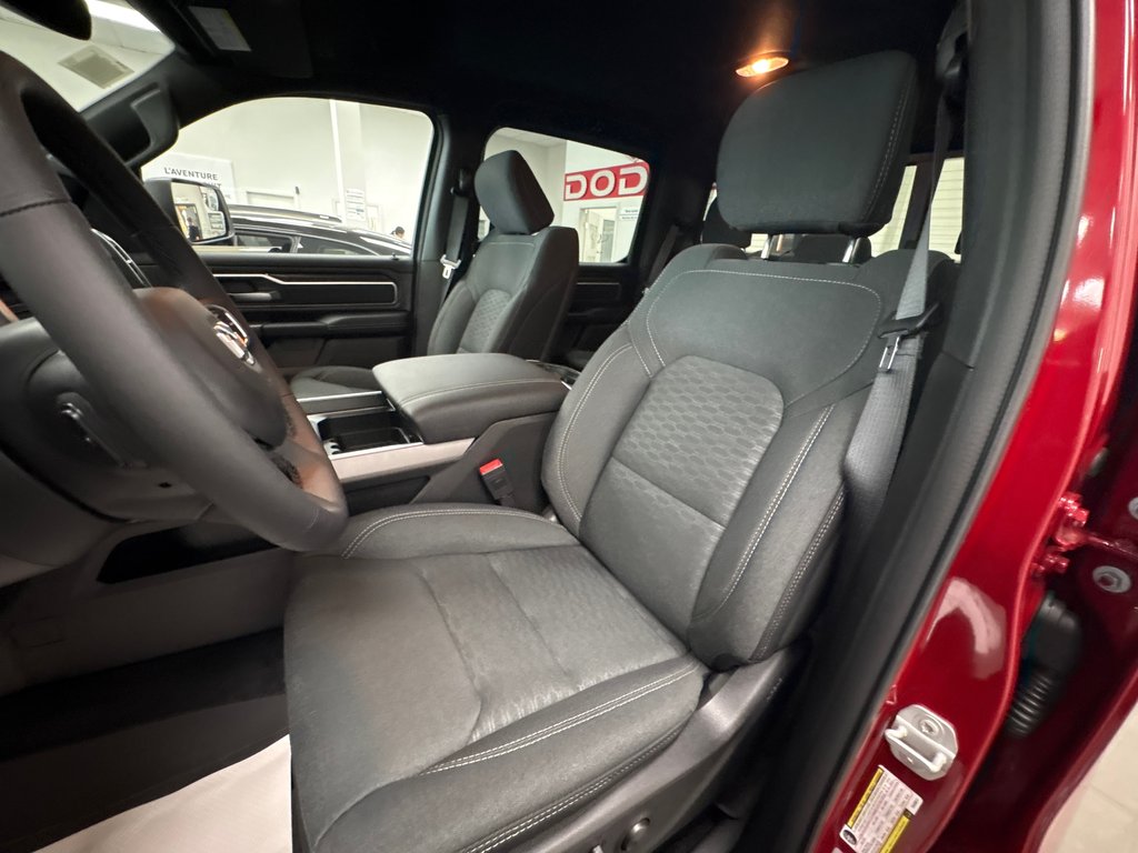 Ram 1500 BIG HORN 2026 à Paspébiac, Québec - 11 - w1024h768px