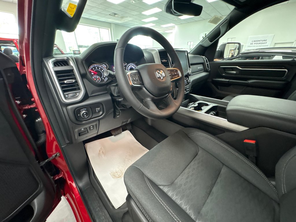 Ram 1500 BIG HORN 2026 à Paspébiac, Québec - 10 - w1024h768px