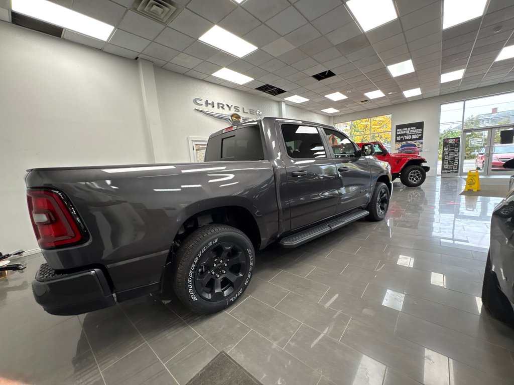 2026 Ram 1500 EXPRESS in Paspébiac, Quebec - 16 - w1024h768px