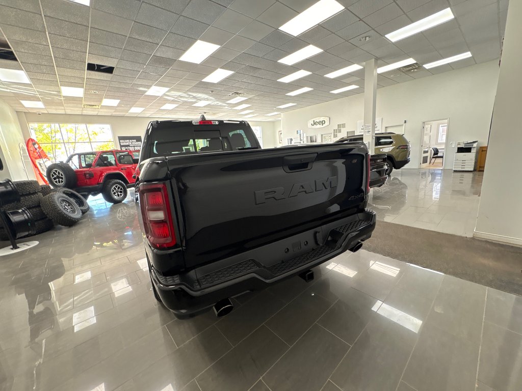 Ram 1500 EXPRESS 2027 à Paspébiac, Québec - 7 - w1024h768px
