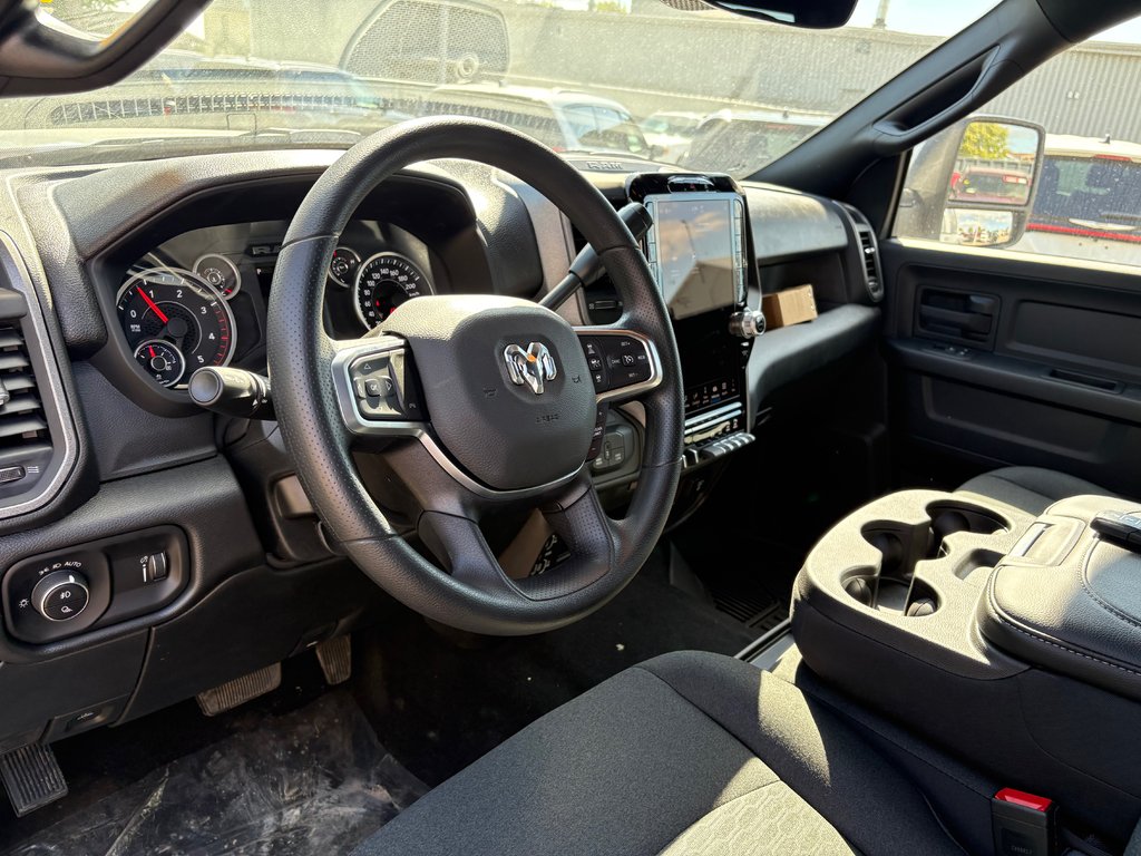 Ram 2500 TRADESMAN 2026 à Paspébiac, Québec - 12 - w1024h768px