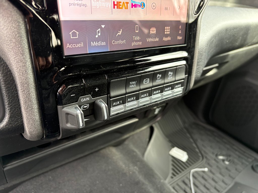 2026 Ram 2500 BLACK EXPRESS in Paspébiac, Quebec - 18 - w1024h768px