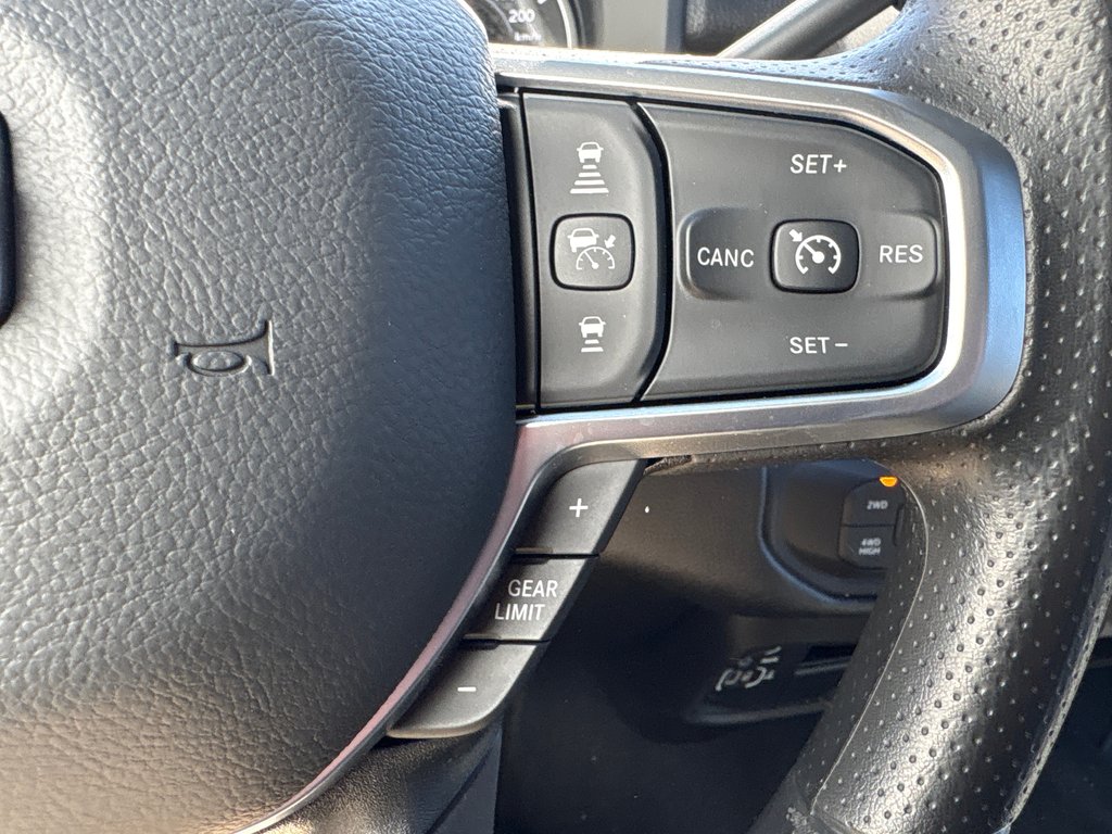 2026 Ram 2500 BLACK EXPRESS in Paspébiac, Quebec - 19 - w1024h768px