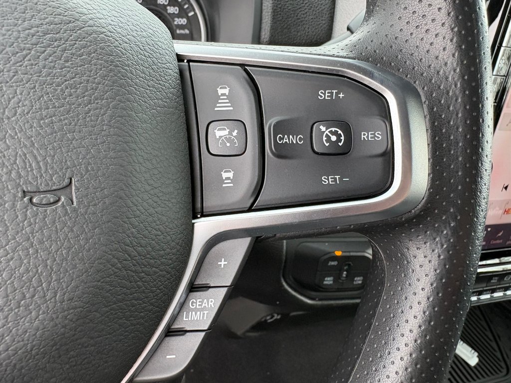 2026 Ram 2500 BLACK EXPRESS in Paspébiac, Quebec - 19 - w1024h768px