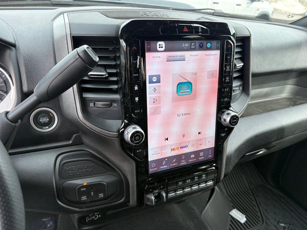 2026 Ram 2500 BLACK EXPRESS in Paspébiac, Quebec - 13 - w1024h768px