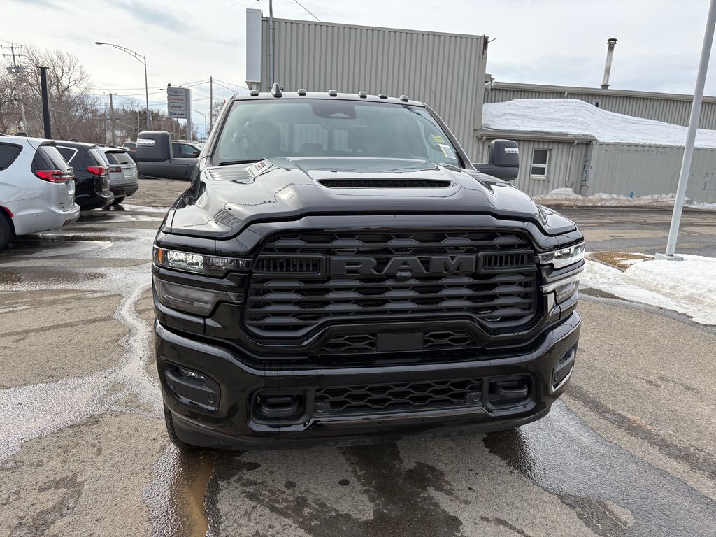 2026 Ram 2500 BLACK EXPRESS in Paspébiac, Quebec - 2 - w1024h768px