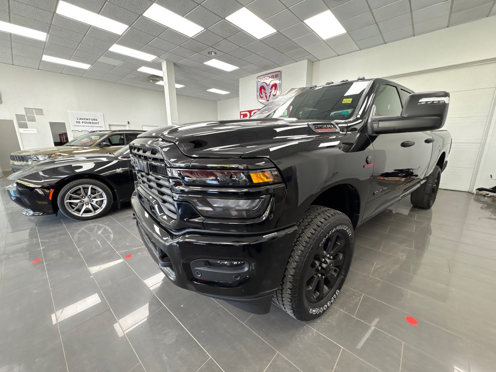 Ram 2500 Big Horn 2026 à Paspébiac, Québec - 1 - w1024h768px