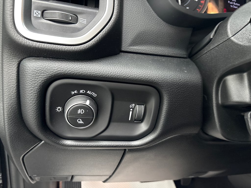 Ram 2500 Big Horn 2026 à Paspébiac, Québec - 21 - w1024h768px