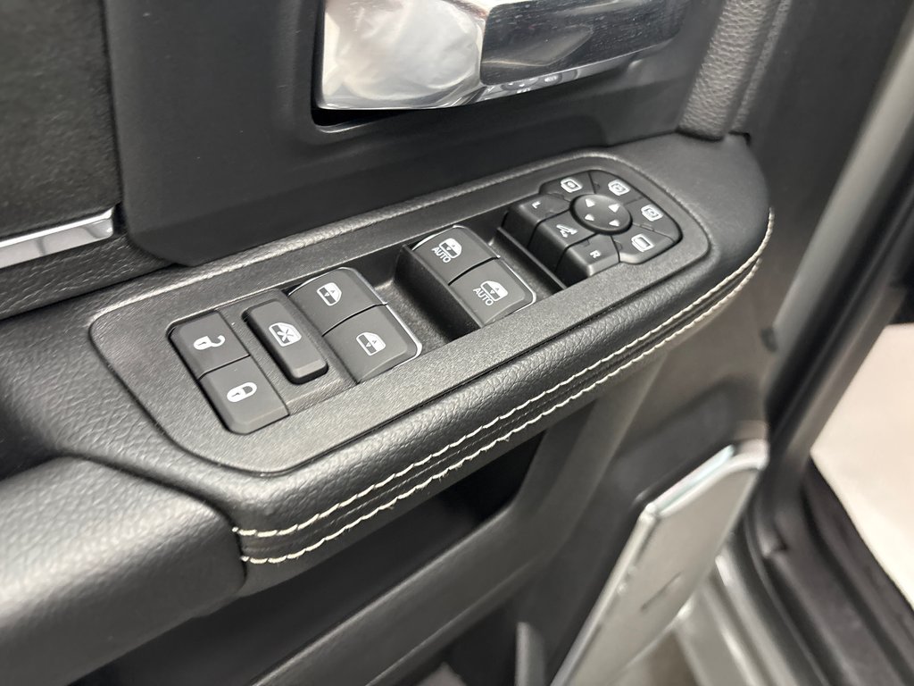 2027 Ram 2500 LARAMIE in Paspébiac, Quebec - 16 - w1024h768px