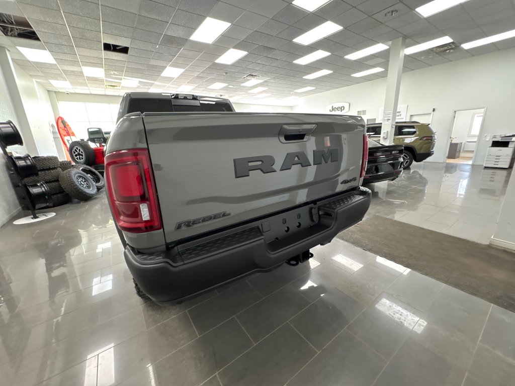 2027 Ram 2500 REBEL in Paspébiac, Quebec - 6 - w1024h768px