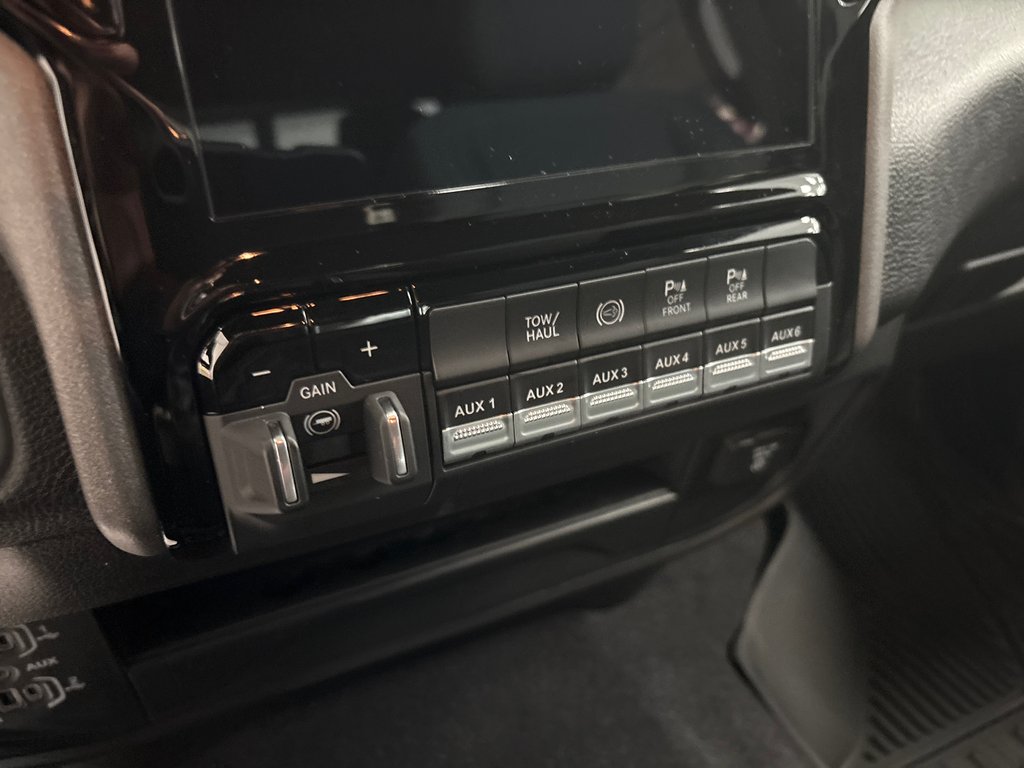 Ram 2500 BLACK EXPRESS 2027 à Paspébiac, Québec - 24 - w1024h768px