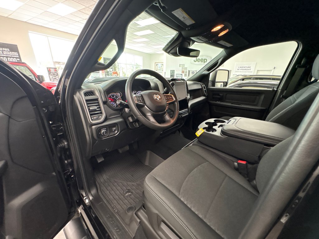 Ram 2500 BLACK EXPRESS 2027 à Paspébiac, Québec - 15 - w1024h768px