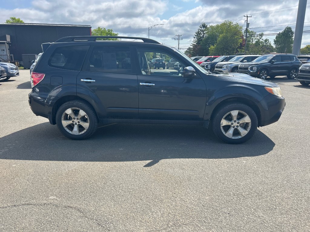 2012 Subaru Forester 2.5XT Premium in Chandler, Quebec - 2 - w1024h768px