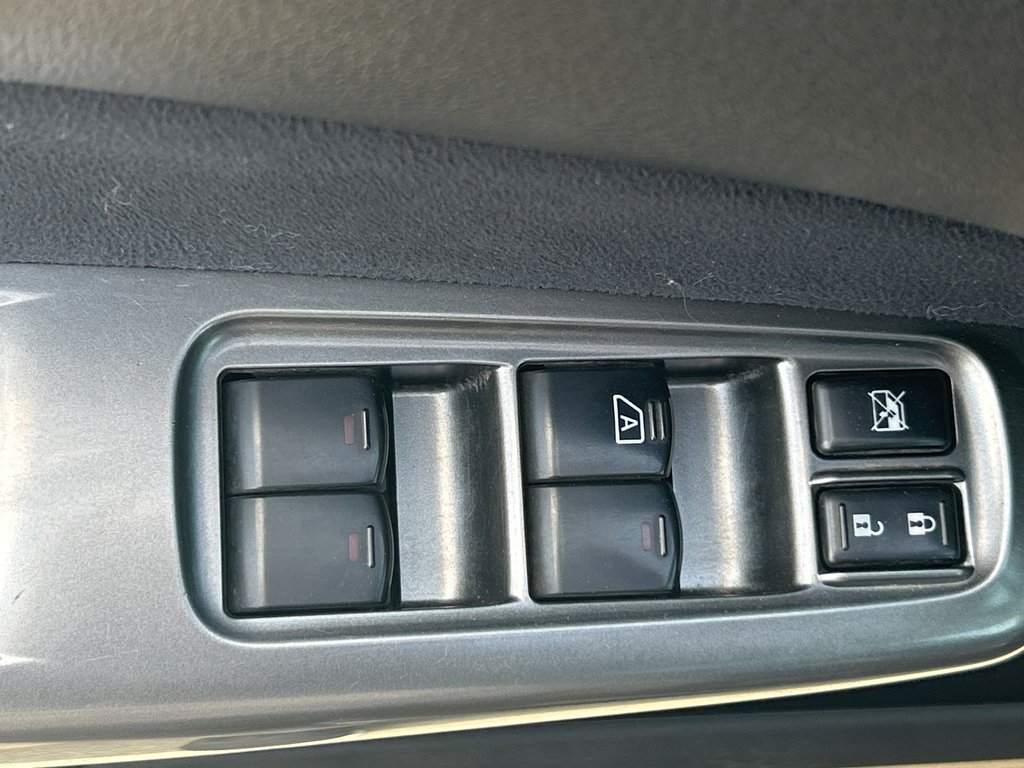 2012 Subaru Forester 2.5XT Premium in Chandler, Quebec - 12 - w1024h768px