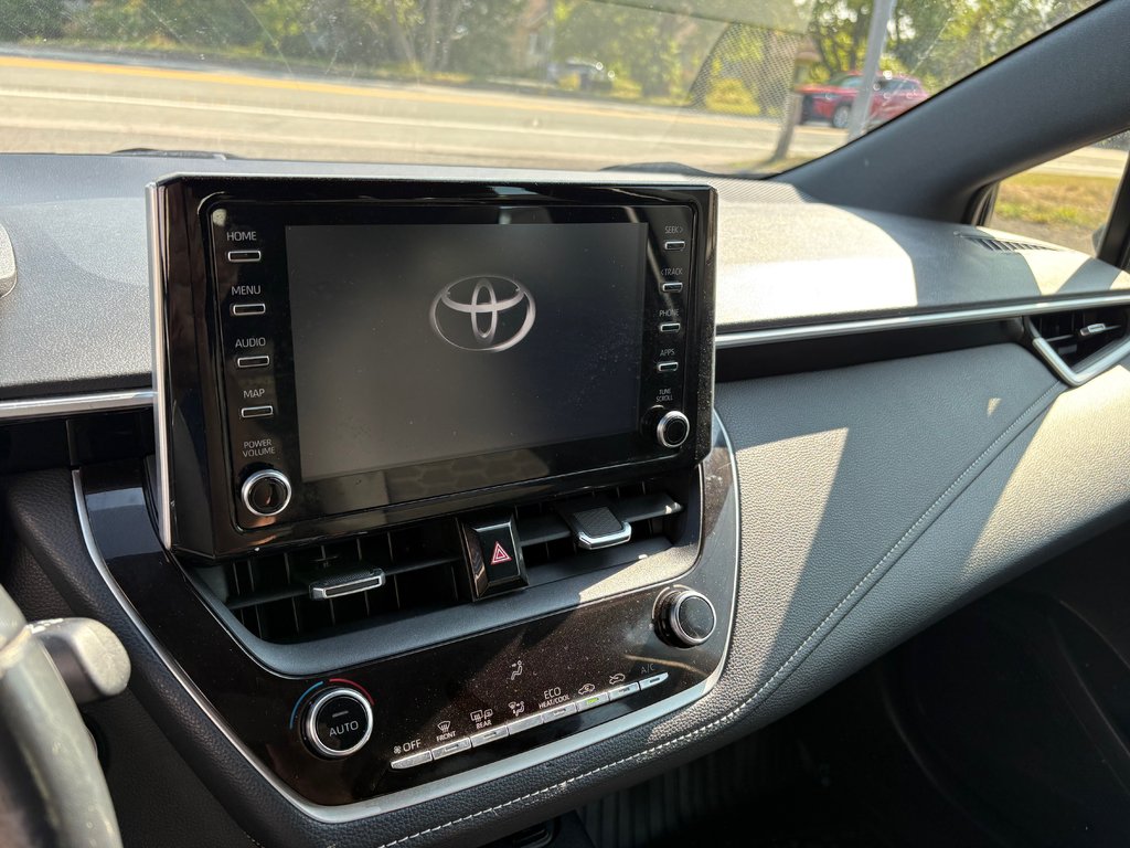 2019 Toyota Corolla Hatchback in Paspébiac, Quebec - 10 - w1024h768px