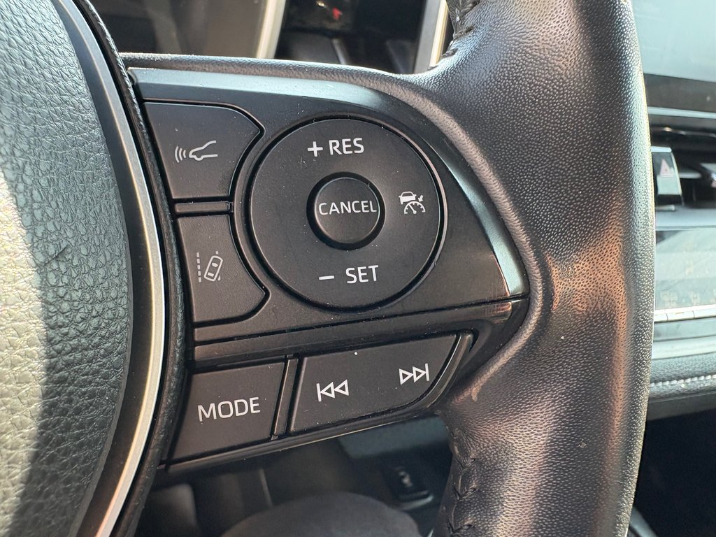 2019 Toyota Corolla Hatchback in Paspébiac, Quebec - 14 - w1024h768px