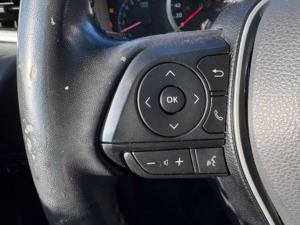 Toyota Corolla Hatchback  2019 à Paspébiac, Québec - 17 - w1024h768px