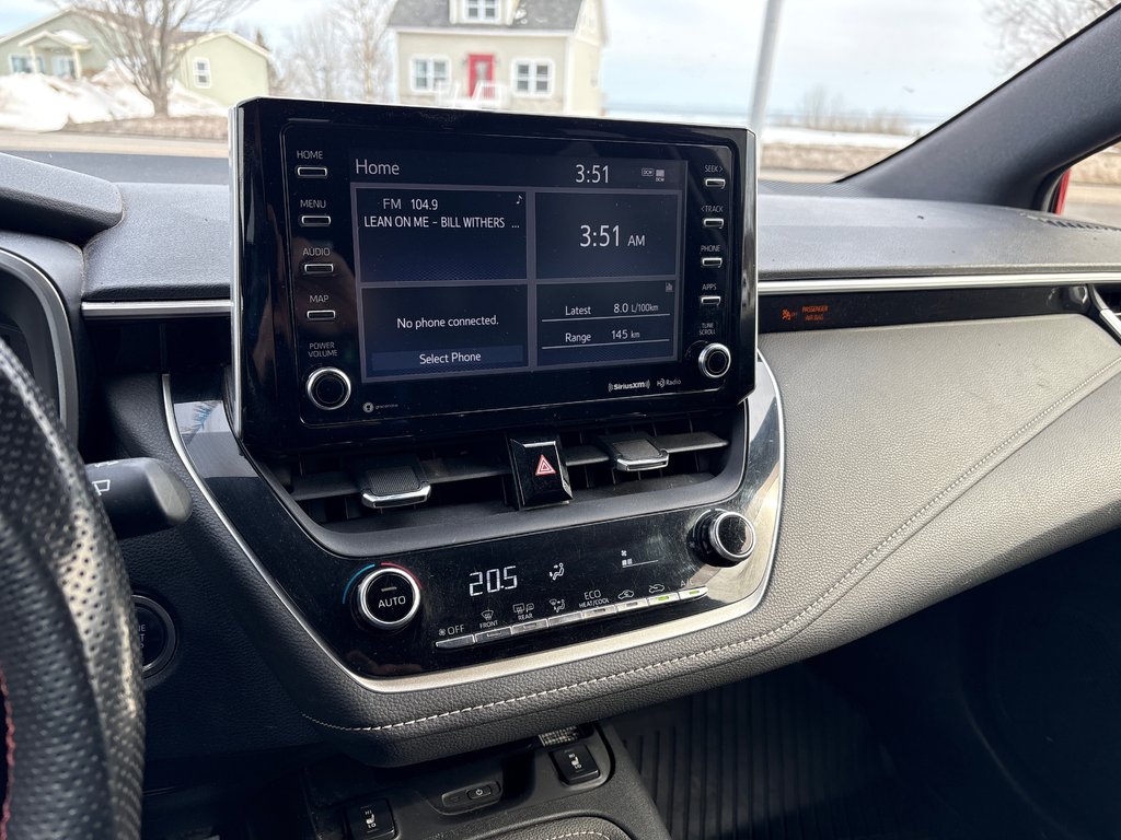 2020 Toyota Corolla Hatchback in Paspébiac, Quebec - 11 - w1024h768px